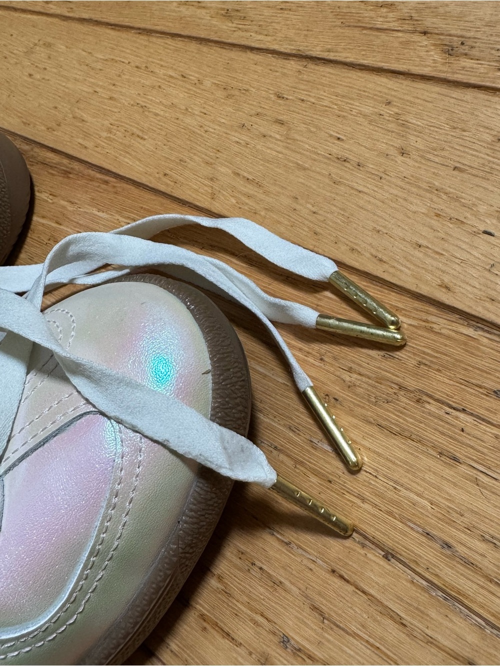 Puma Iridescent Lace-Up Sneakers - Picture 9 of 16